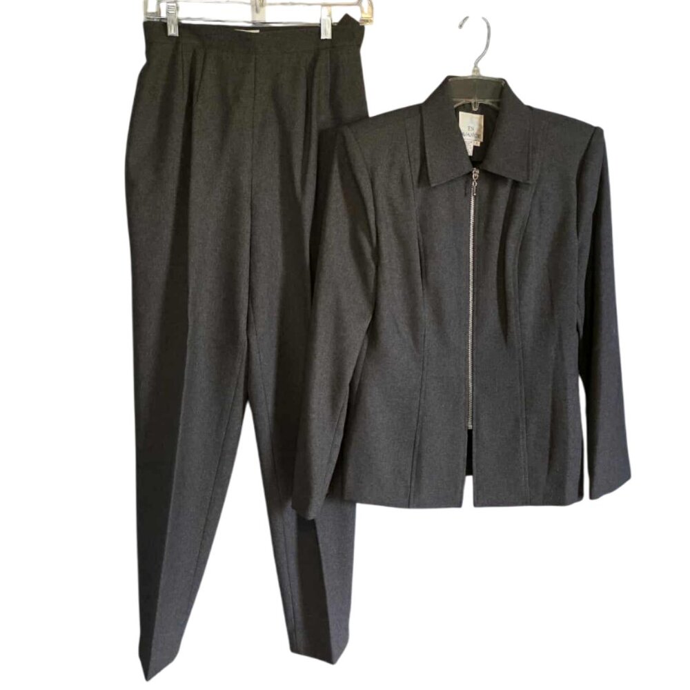 EUC En Avance Two Piece Classic Pants Suit